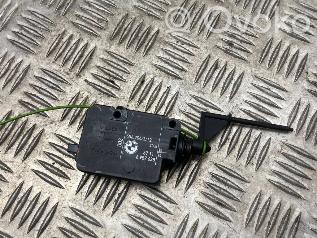 BMW 7 E65 E66 Fuel tank cap lock motor 