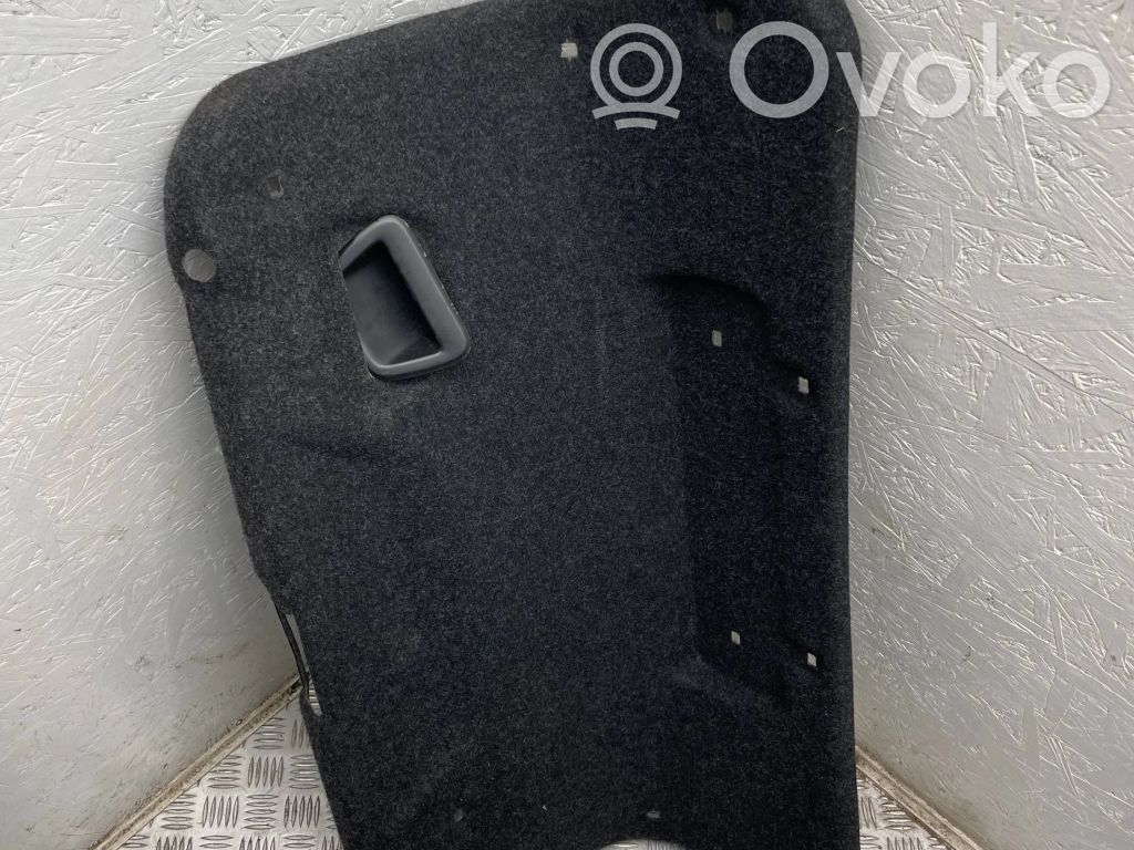 Volvo S80 Tailgate trim 