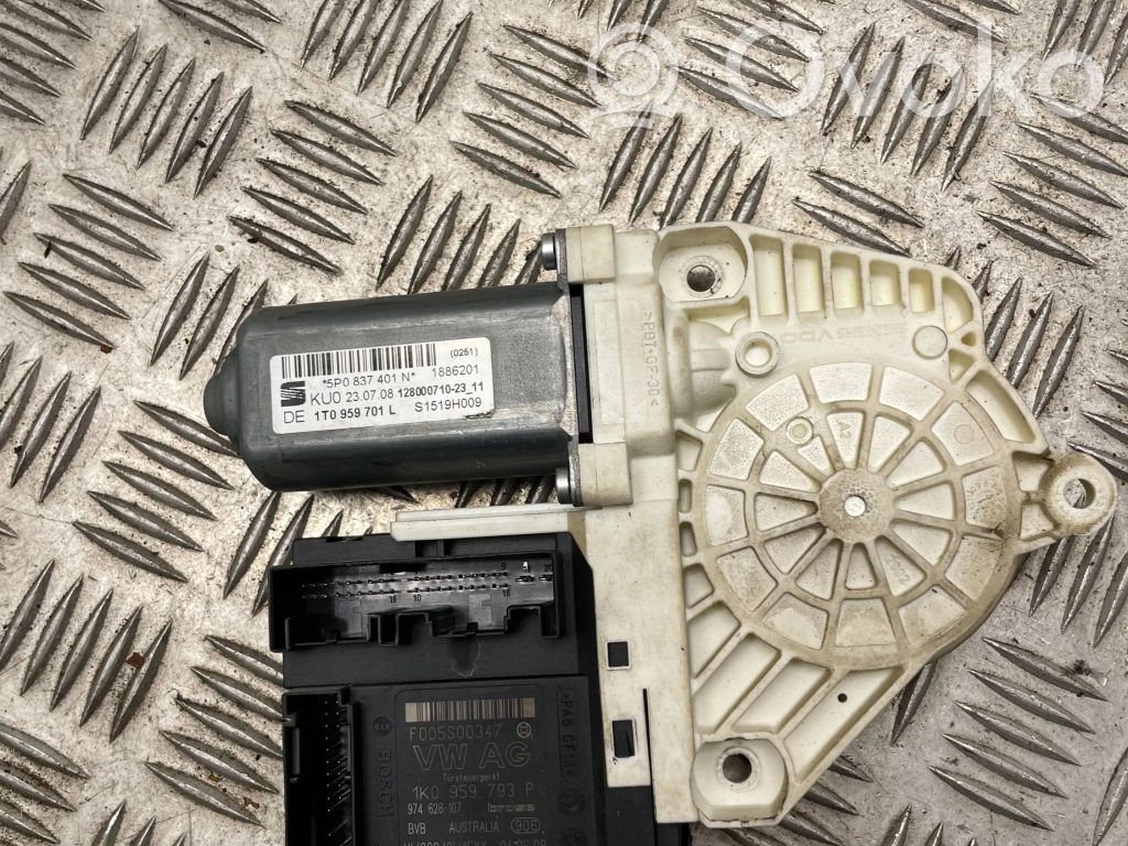 Seat Altea XL Silnik regulatora szyby drzwi przednich 