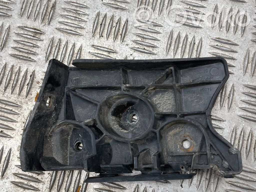 Seat Altea XL Front bumper mounting bracket 