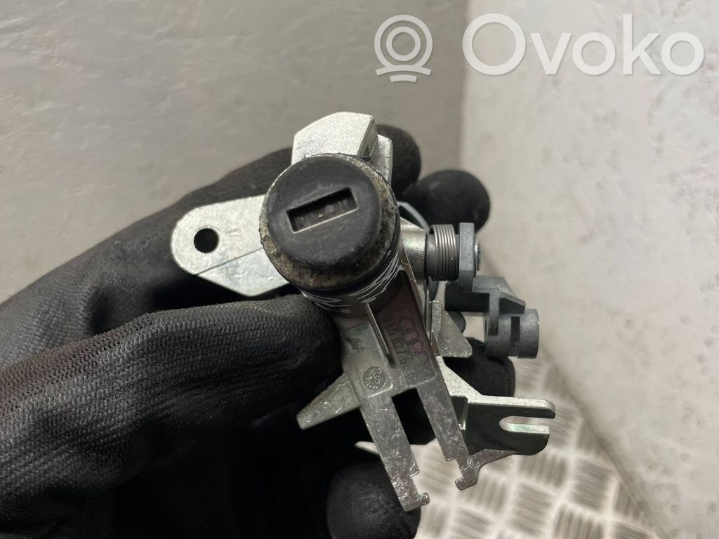 Audi A5 8T 8F Tailgate exterior lock 