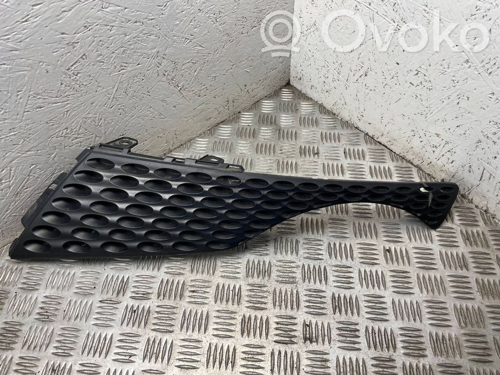 Kratka dolna zderzaka przedniego   620751KA6A,620701KA6A