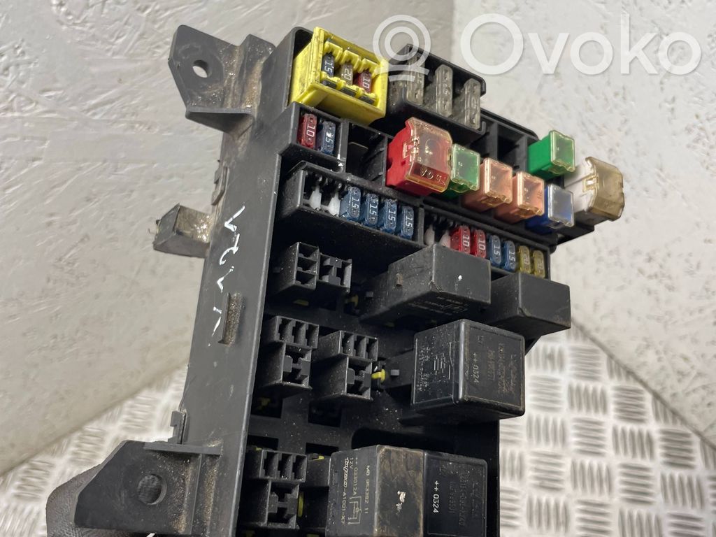 Volvo S40, V40 Juego de caja de fusibles 