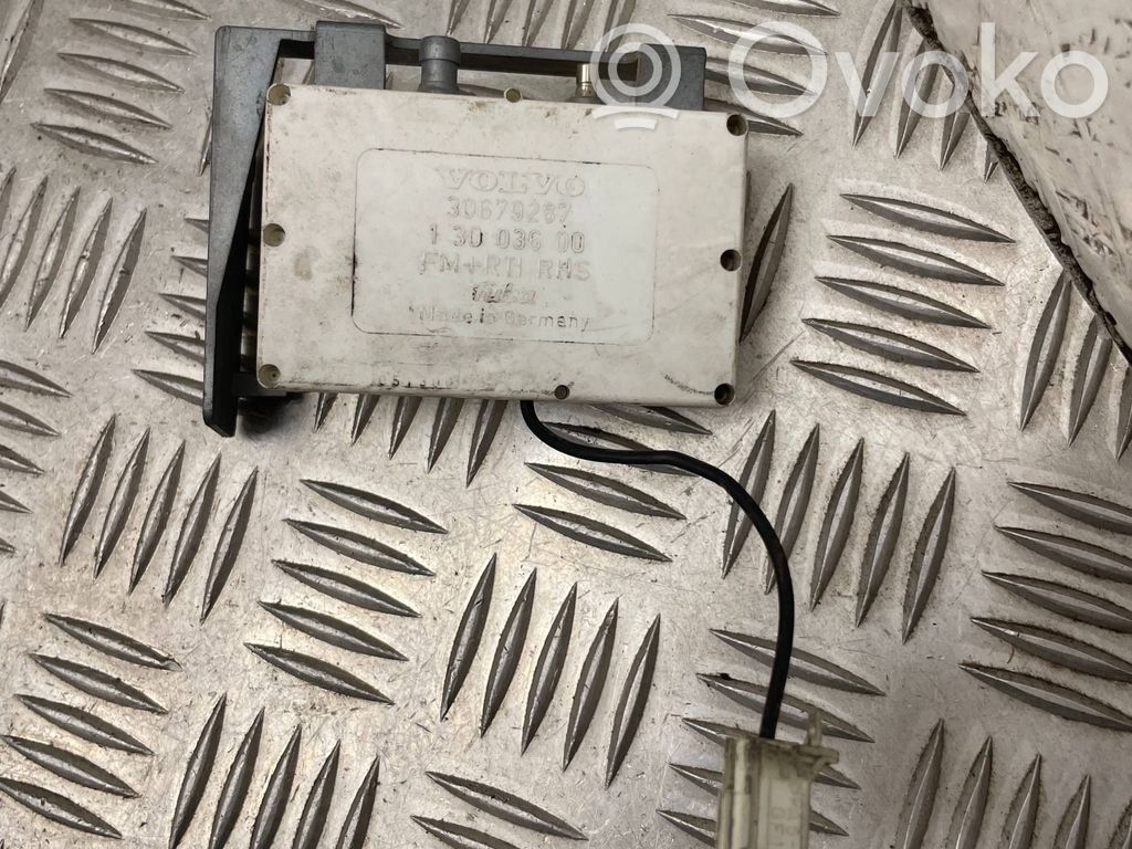 Volvo V70 Antenos stiprintuvas 