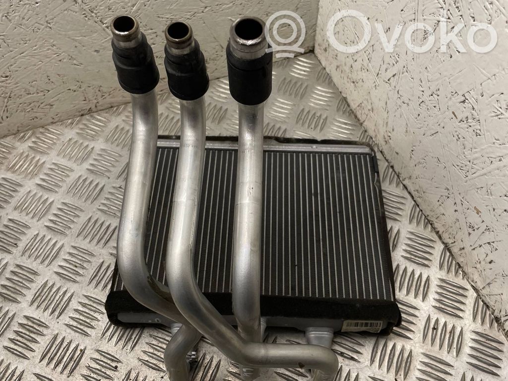 BMW 7 E65 E66 Pečiuko radiatorius 