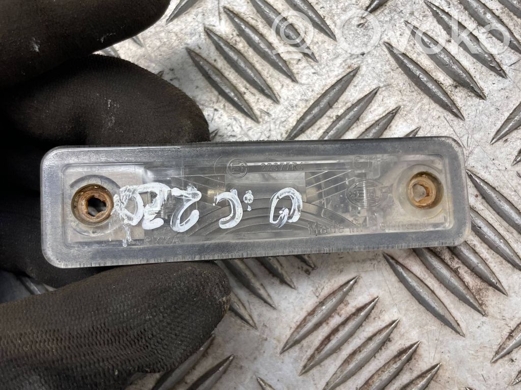 Opel Combo C Éclairage de plaque d'immatriculation 