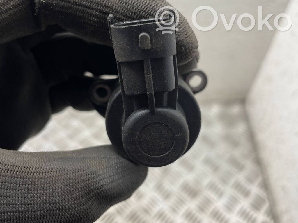 Saab 9-5 Fuel pressure regulator 