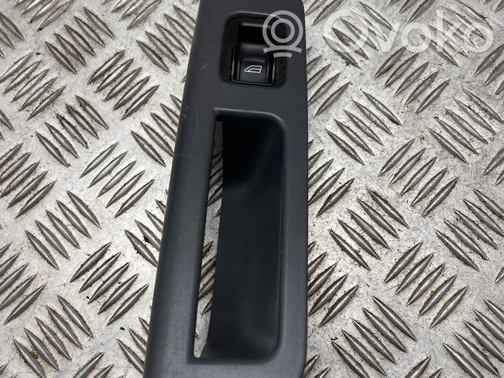 Volvo V50 Electric window control switch 