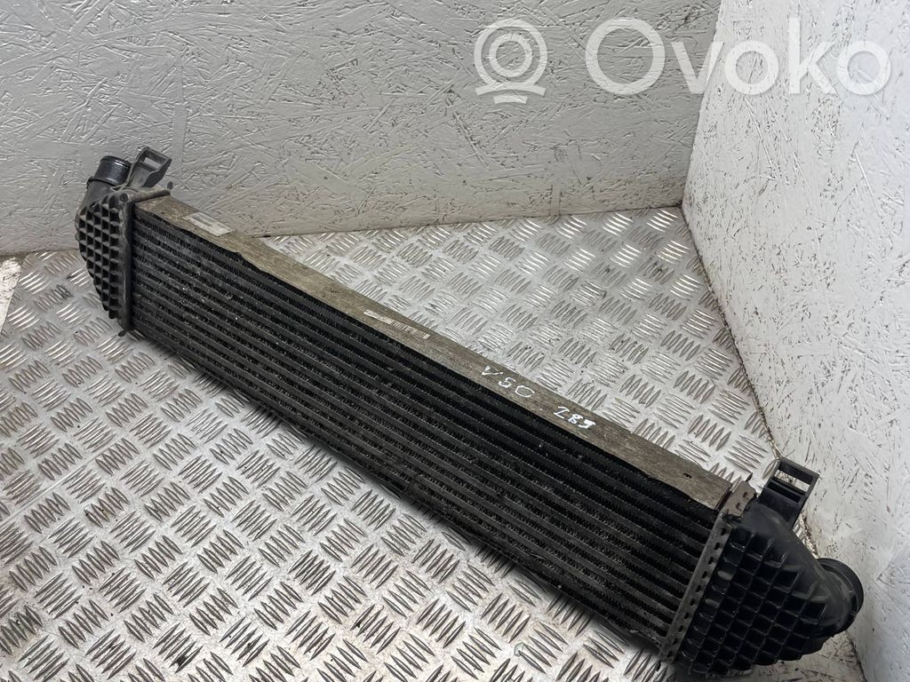 Volvo V50 Starpdzesētāja radiators 