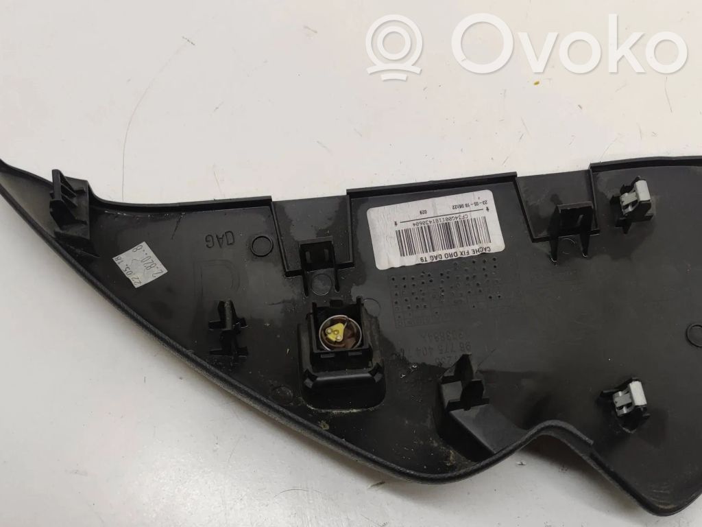 Peugeot 308 Boczny element deski rozdzielczej 