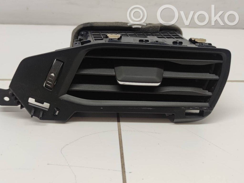 Ford Focus Moldura protectora de la rejilla de ventilación lateral del panel 
