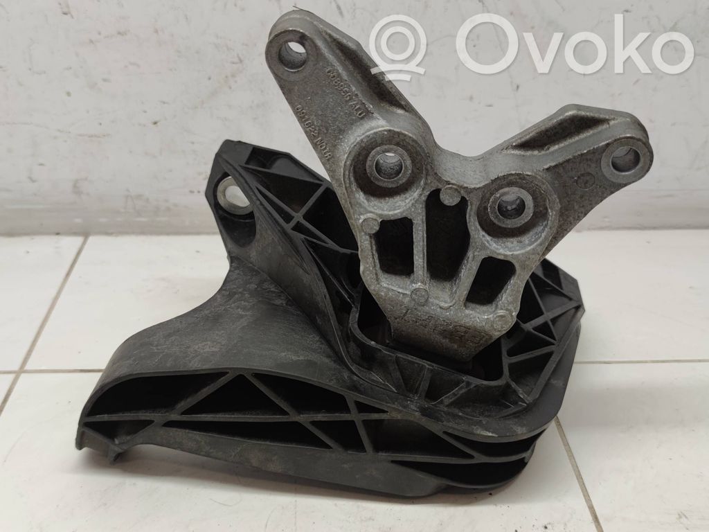 Citroen C5 Aircross Engine mount bracket 