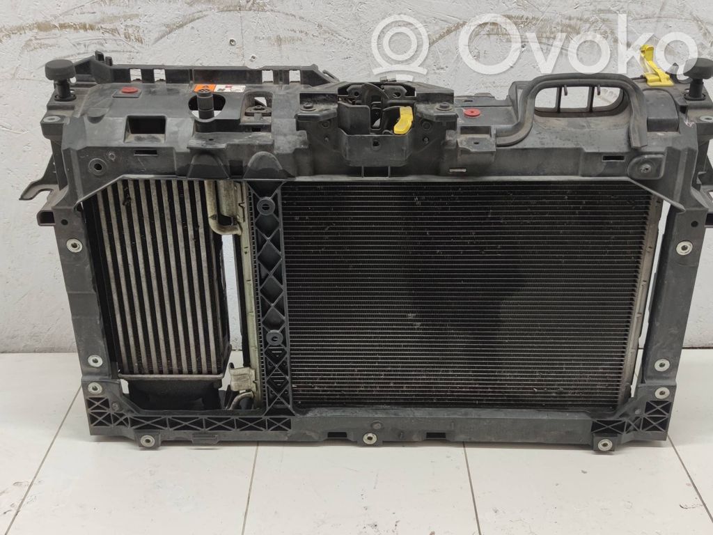 Ford Fiesta Radiatora komplekts 