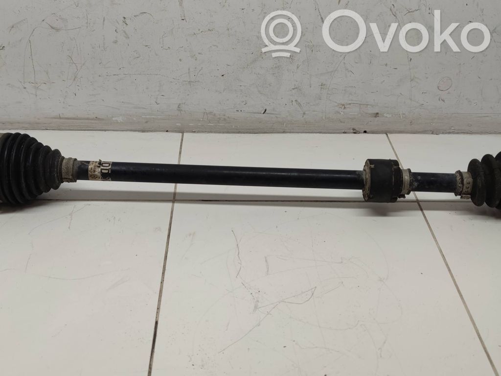 Toyota Yaris Front driveshaft 