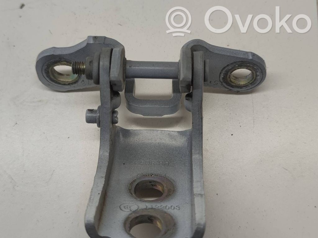 Renault Clio V Front door upper hinge 