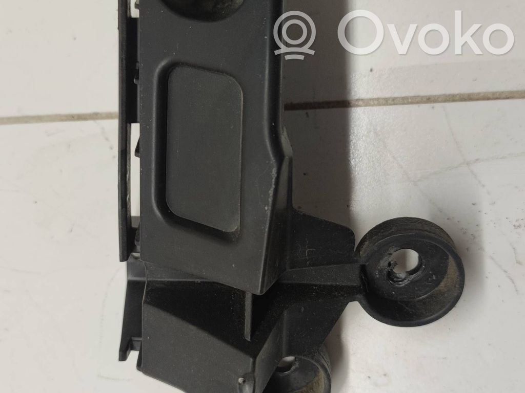 Citroen C3 Soporte de montaje del parachoques trasero 