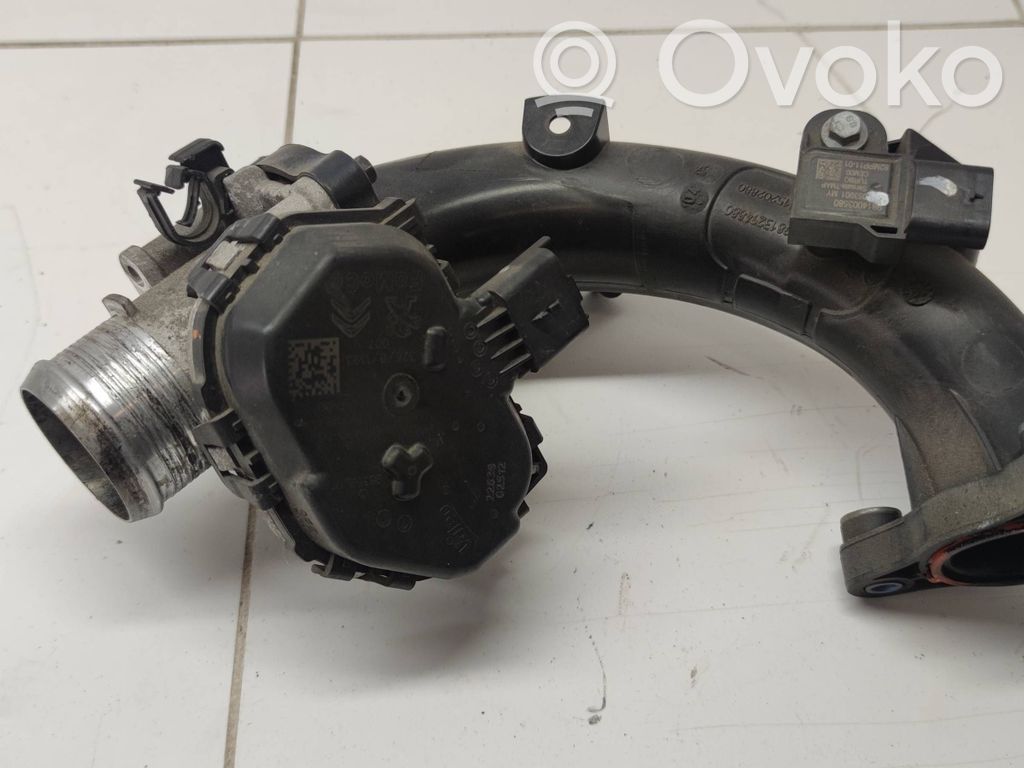 Peugeot 5008 II Throttle body valve 