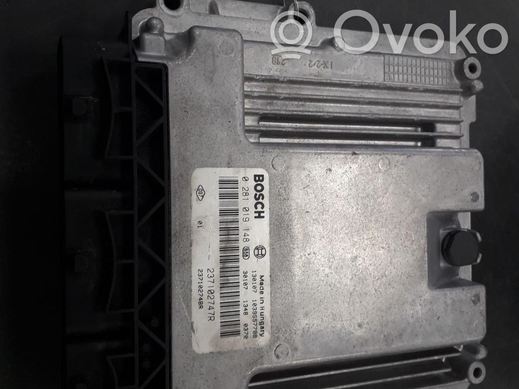 Renault Clio IV Engine control unit/module 