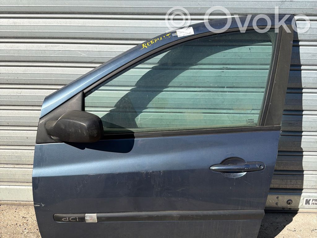 Renault Clio III Puerta delantera 