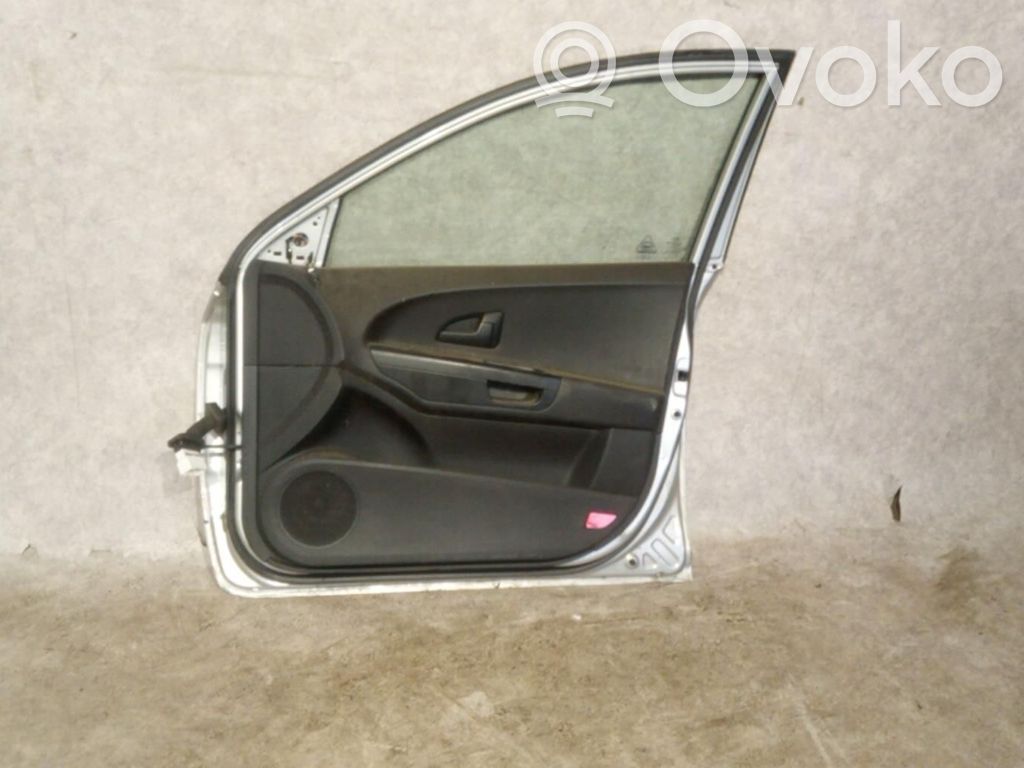Priekinės durys   760041H000