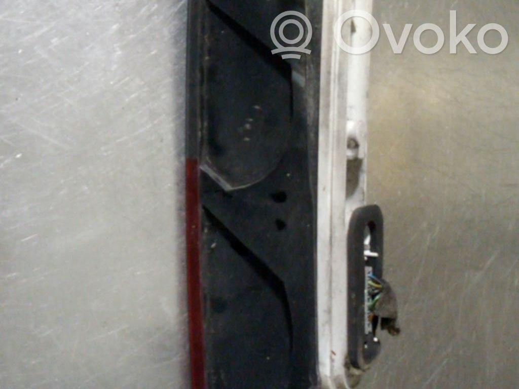 Rear/tail lights   1499840