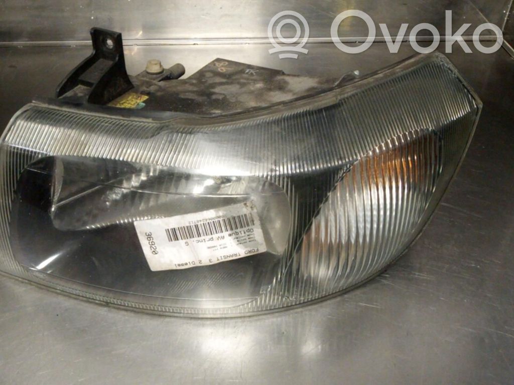 Headlight/headlamp   4696778