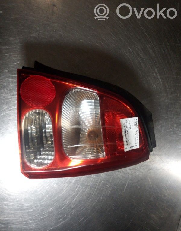 Renault Twingo II Lampă spate în caroserie 