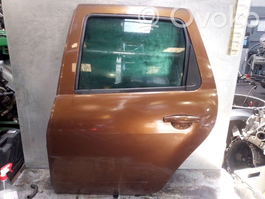 Takaovi   821012768R