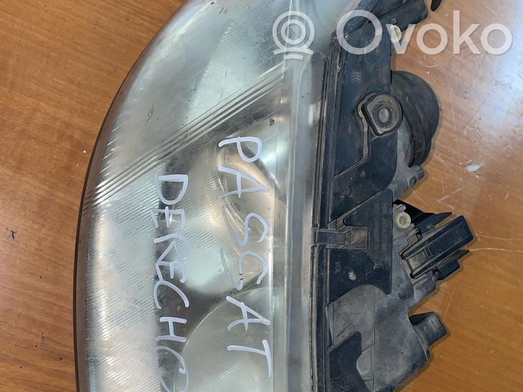 Volkswagen PASSAT B4 Lampa przednia 