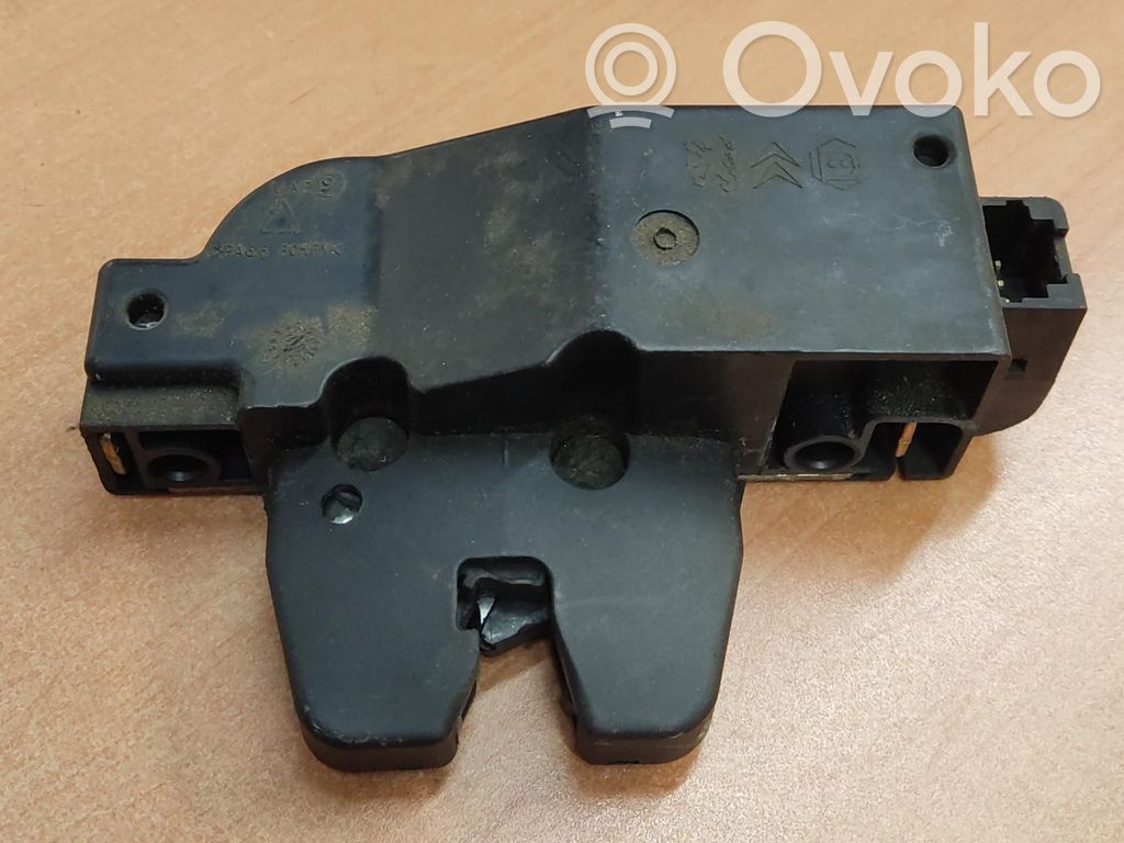 Peugeot 307 Zamek klapy tylnej / bagażnika 