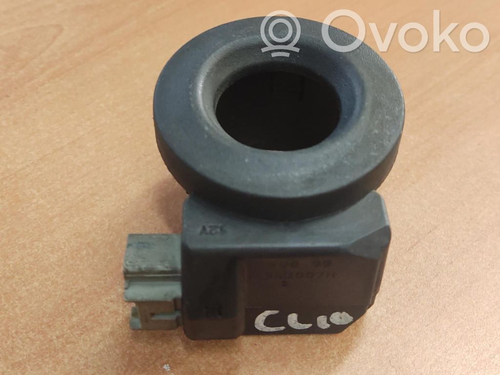 Renault Clio II Przycisk zapłonu Start / Stop 