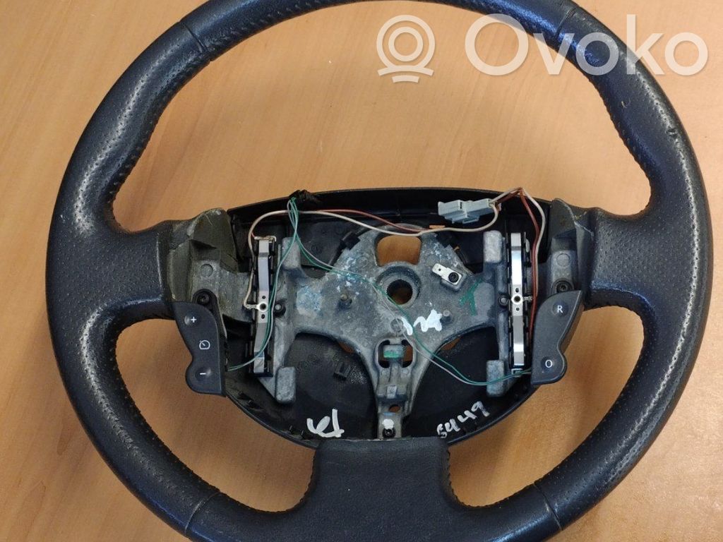 Ohjauspyörä   8200106306F,235920