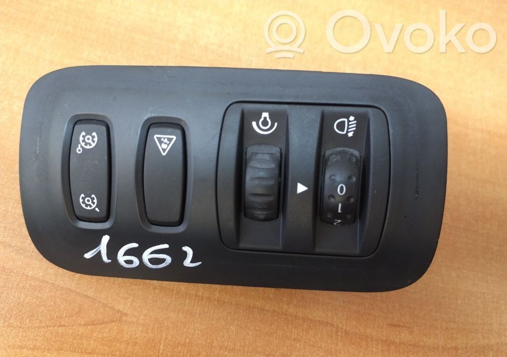 Renault Megane II Interruttore di regolazione dell’illuminazione del quadro 