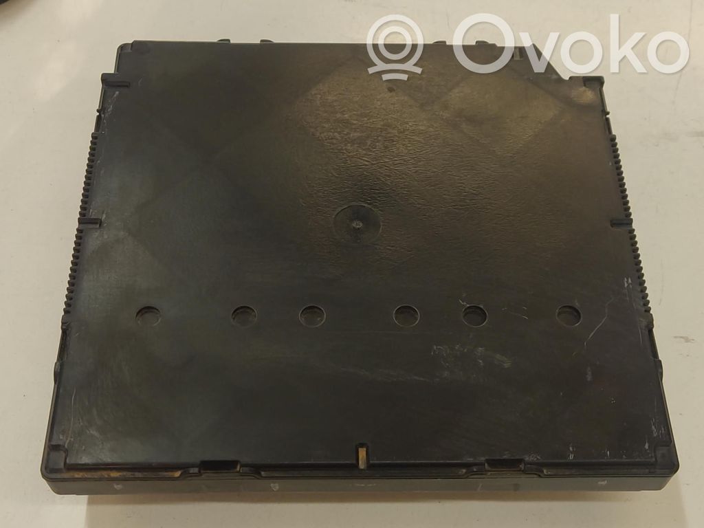 Volkswagen Caddy Calculateur moteur ECU 