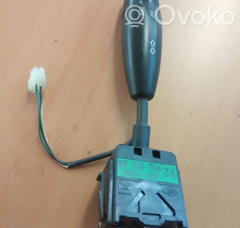 Daewoo Lanos Etu-/Ajovalo 