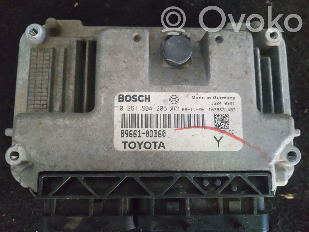 Toyota Yaris Verso Sterownik / Moduł ECU 