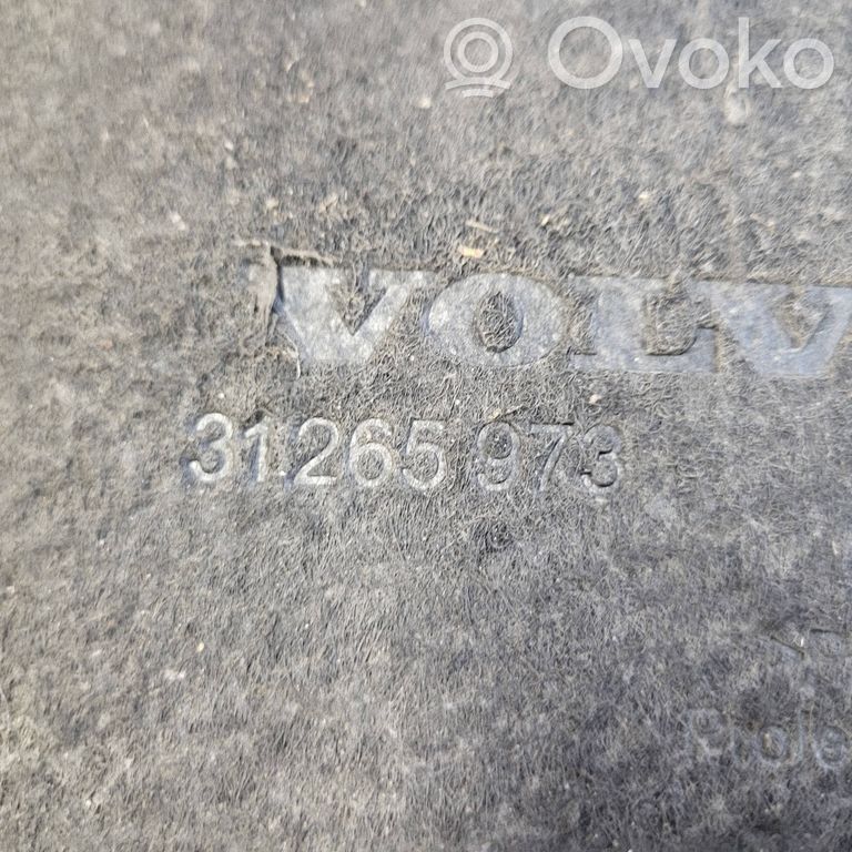 Volvo V40 Nadkole przednie 