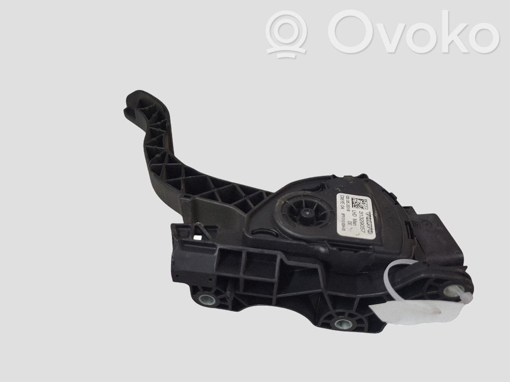 Gaspedal   31329057