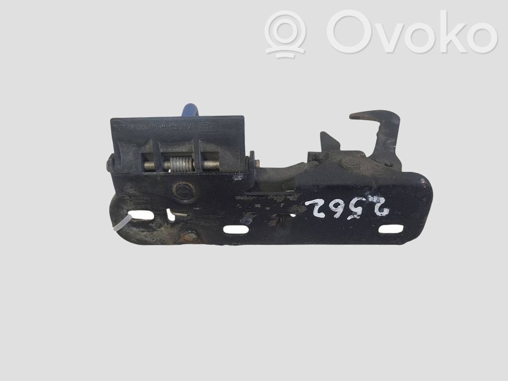Système poignée, câble ouverture de capot   1K0823480