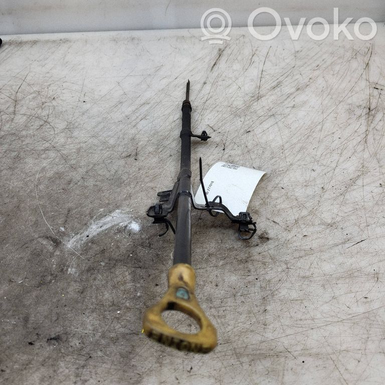 Öljyntason mittatikku