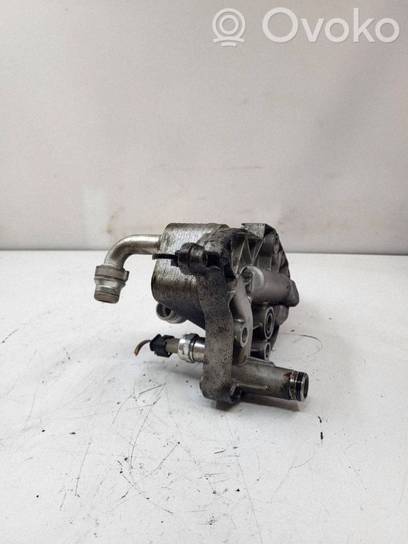 Opel Insignia A Halterung Ölfilter / Ölkühler 
