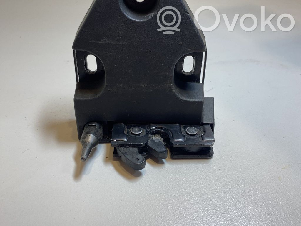 Opel Vivaro Rear door lock 