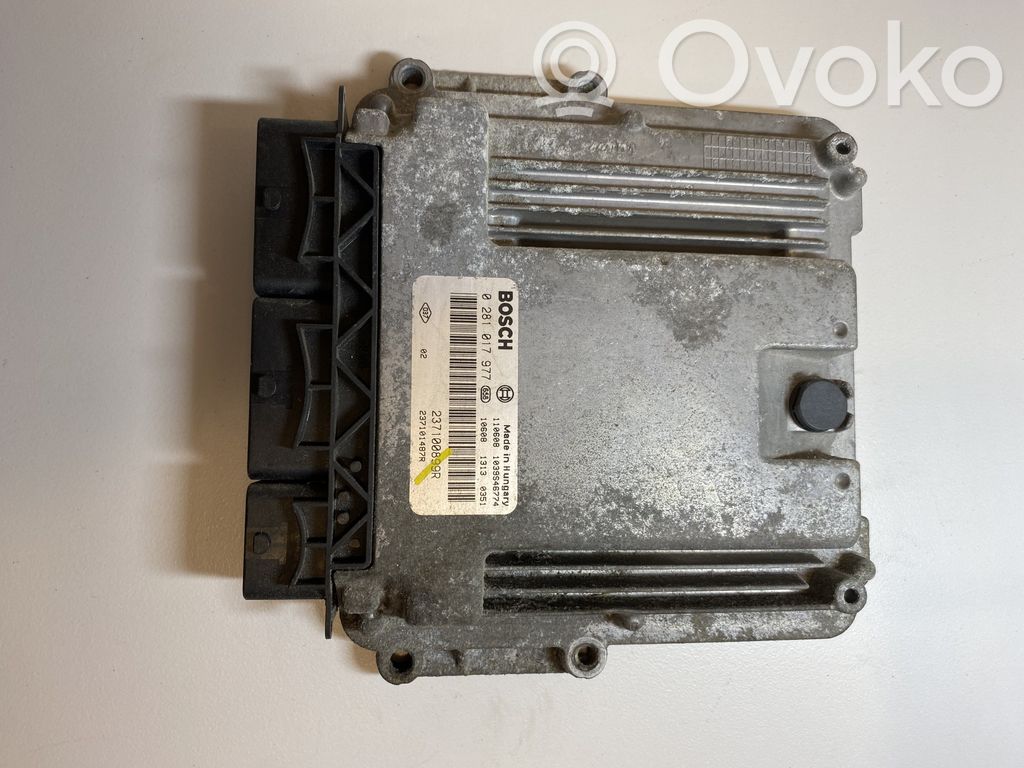 Renault Master III Engine control unit/module 