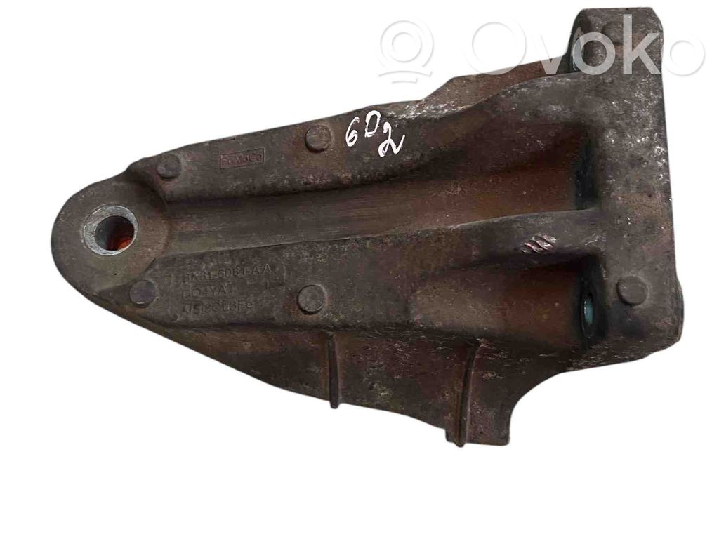 Ford Transit Engine mounting bracket 