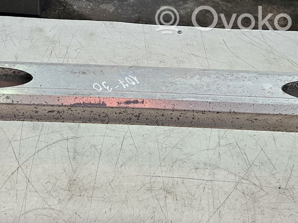 Opel Vivaro Rear bumper cross member 