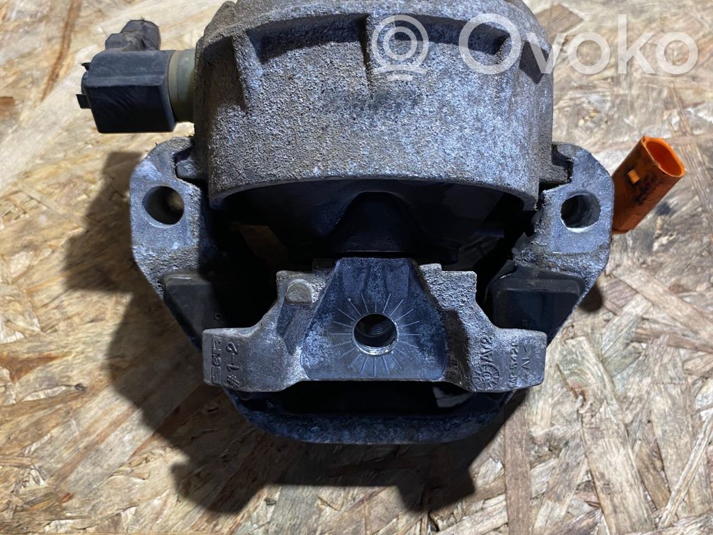 Audi A6 S6 C7 4G Engine mount bracket 