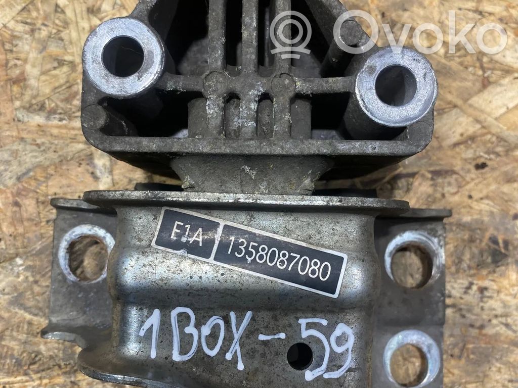 Fiat Ducato Engine mount bracket 