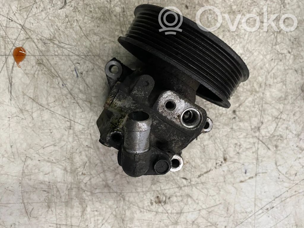 Ohjaustehostimen pumppu   CC113A696BB