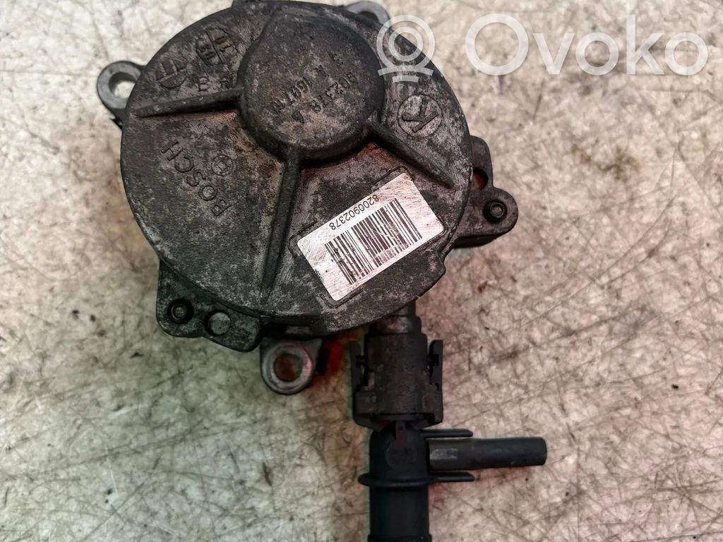 Renault Master III Bomba de vacío 