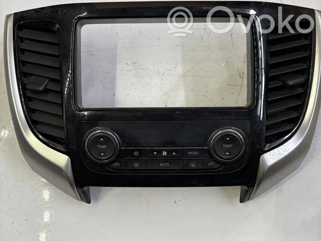 Mitsubishi L200 Przełącznik / Włącznik nawiewu dmuchawy 